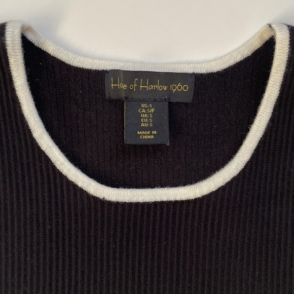 House of Harlow 1960 Ribbed Black and White Contrast Trim Cropped Sweater Tank - Picture 2 of 4